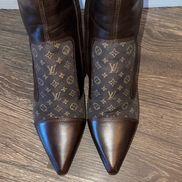 Louis Vuitton Adorable Hight Boot 8cm LV logo Size: 39 /8.5 - Picture 7 of 16